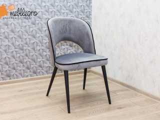 krzesło tapicerowane szare z nogami w kolorze czarnym