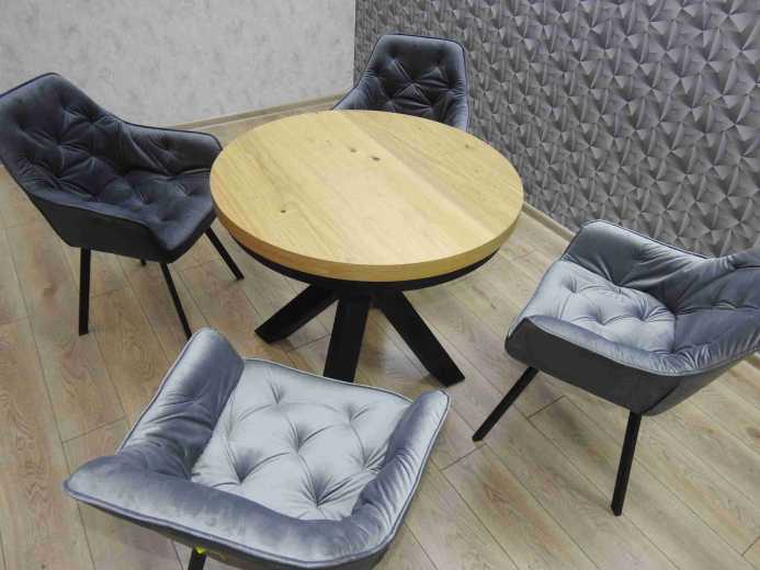 stół okrągły rozkładany z metalowymi nogami X i 4 krzesła szaro szare 2 ciemne 2 jasne