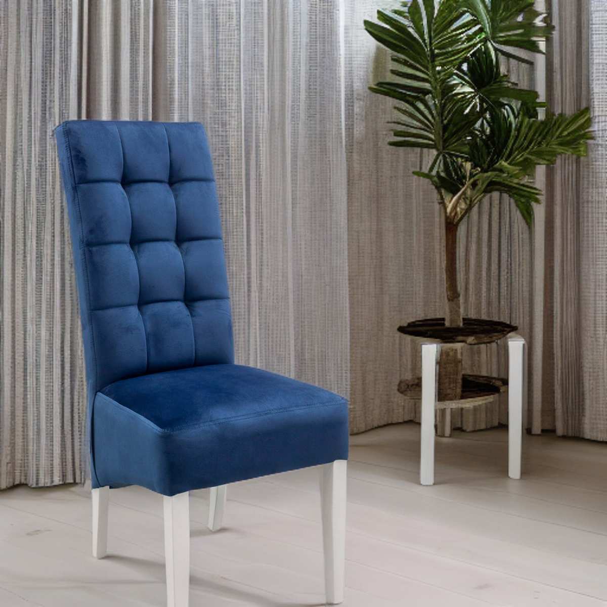 Tapicerowane drewniane krzesło w stylu glamour z pikowanym oparciem i z białymi nogami